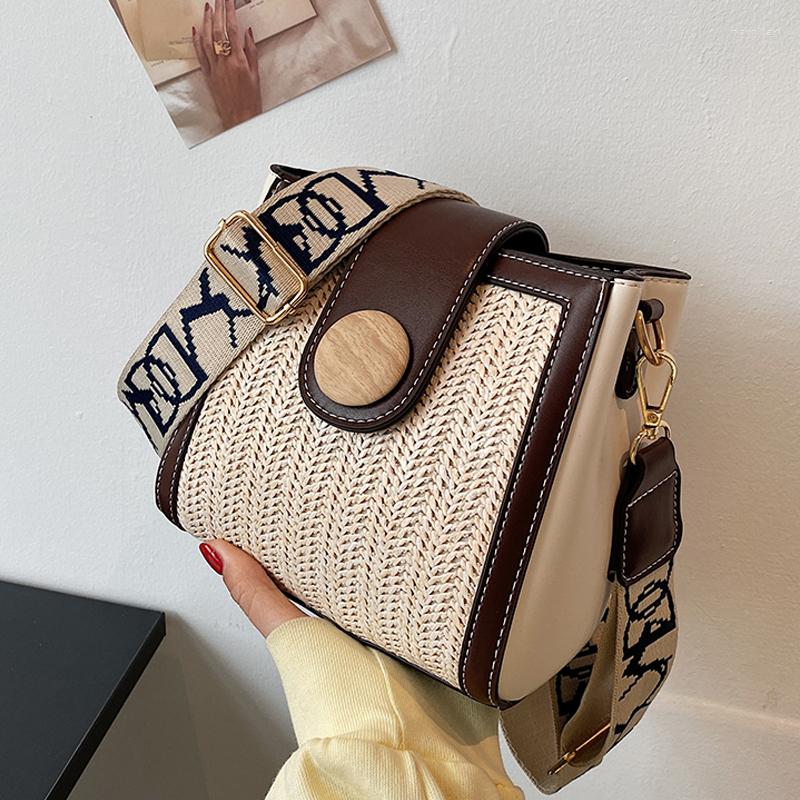 Evening Bags Summer Straw Bucket Crossbody For Women Fashion Letters Belt Shoulder Bag Leather Splice Beach Woman Bolsos, Beige
Evening Bags Summer Straw Bucket Crossbody For Women Fashion Letters Belt Shoulder Bag Leather Splice Beach Woman Bolsos, Beige