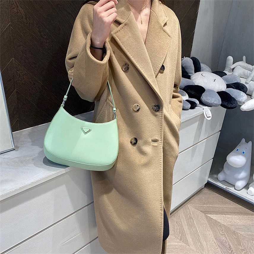 Handbag new underarm women's leather fashion Medieval French stick Bag Hobo bright face cowhide portable shoulder bag, White
Handbag new underarm women's leather fashion Medieval French stick Bag Hobo bright face cowhide portable shoulder bag, White