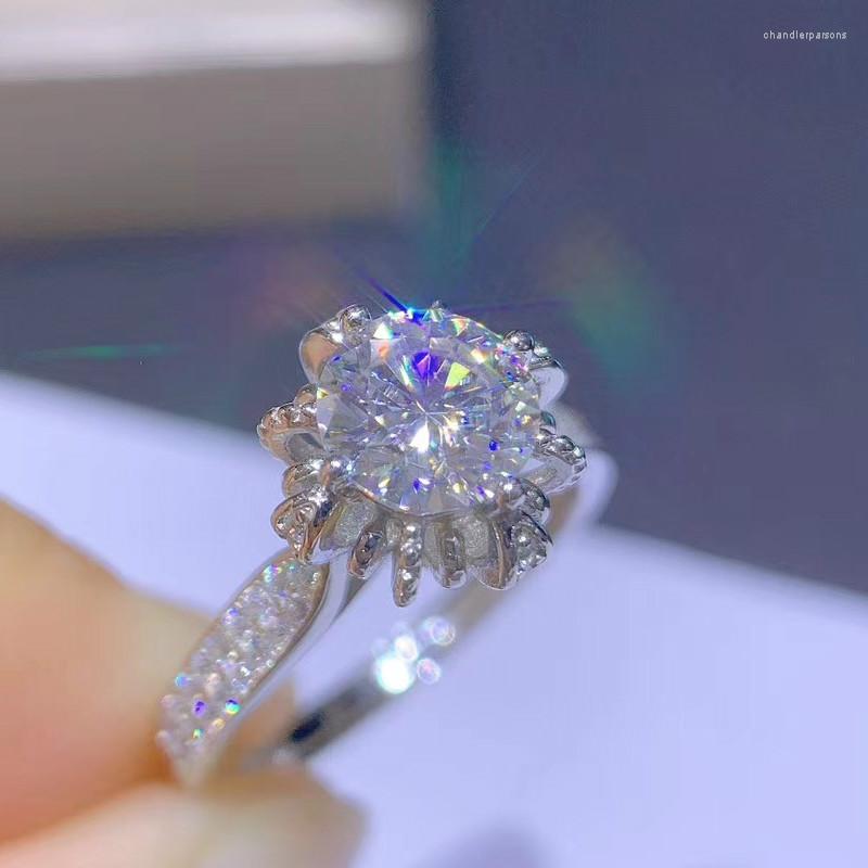 Cluster Rings Moissanite Ring For Women Engagement Anniversary Gift 1CT VVS 6.5MM Lab Diamond Classic Fine Jewelry Real 925 Sterling Silver
Cluster Rings Moissanite Ring For Women Engagement Anniversary Gift 1CT VVS 6.5MM Lab Diamond Classic Fine Jewelry Real 925 Sterling Silver