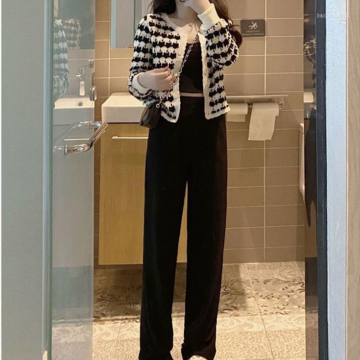 Women' Two Piece Pants Women 2023 Autumn Winter Fashion Retro Suits Female Short Sweater Jackets High Waist Straight Ladies Sets E125, Set
Women' Two Piece Pants Women 2023 Autumn Winter Fashion Retro Suits Female Short Sweater Jackets High Waist Straight Ladies Sets E125, Set