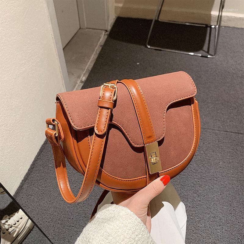 Evening Bags 2022 Designer Handbags High Quality Women Vintage Brown Shoulder Matte Flap Crossbody Bag For Girls Brand Messenger Sac, Black
Evening Bags 2022 Designer Handbags High Quality Women Vintage Brown Shoulder Matte Flap Crossbody Bag For Girls Brand Messenger Sac, Black