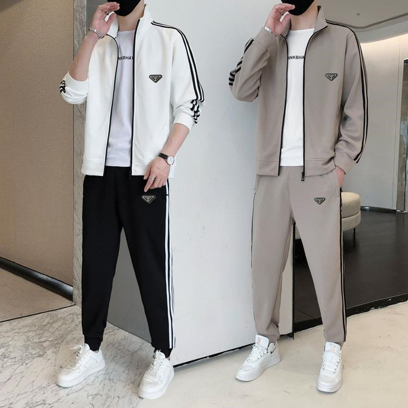 Designers New Mens Tracksuits Fashion Brand Men Suit Spring Autumn PRA Men's Two-Piece Sportswear Casual Style Suits FENDSII, Waiting for update
Designers New Mens Tracksuits Fashion Brand Men Suit Spring Autumn PRA Men's Two-Piece Sportswear Casual Style Suits FENDSII, Waiting for update