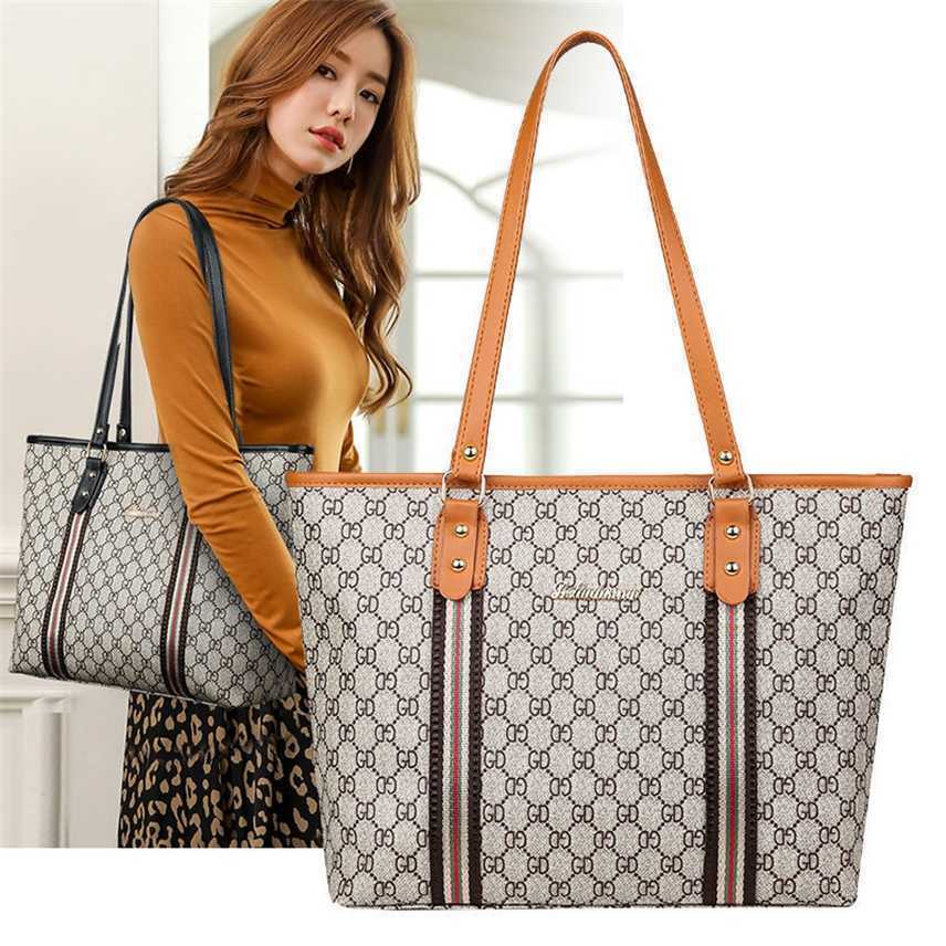 Handbag female new women's leather sling single shoulder large capacity Tote Bag fashion simple big bag, Black small version
Handbag female new women's leather sling single shoulder large capacity Tote Bag fashion simple big bag, Black small version