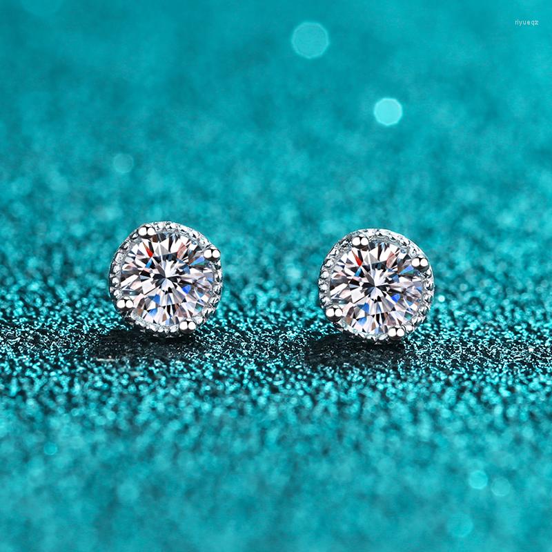 Stud Earrings IOGOU Round 4mm Diamond Test Passed Moissanite Earring For Women Fashion Jewelry 2022 Sterling Silver 925 Engagement Gift
Stud Earrings IOGOU Round 4mm Diamond Test Passed Moissanite Earring For Women Fashion Jewelry 2022 Sterling Silver 925 Engagement Gift