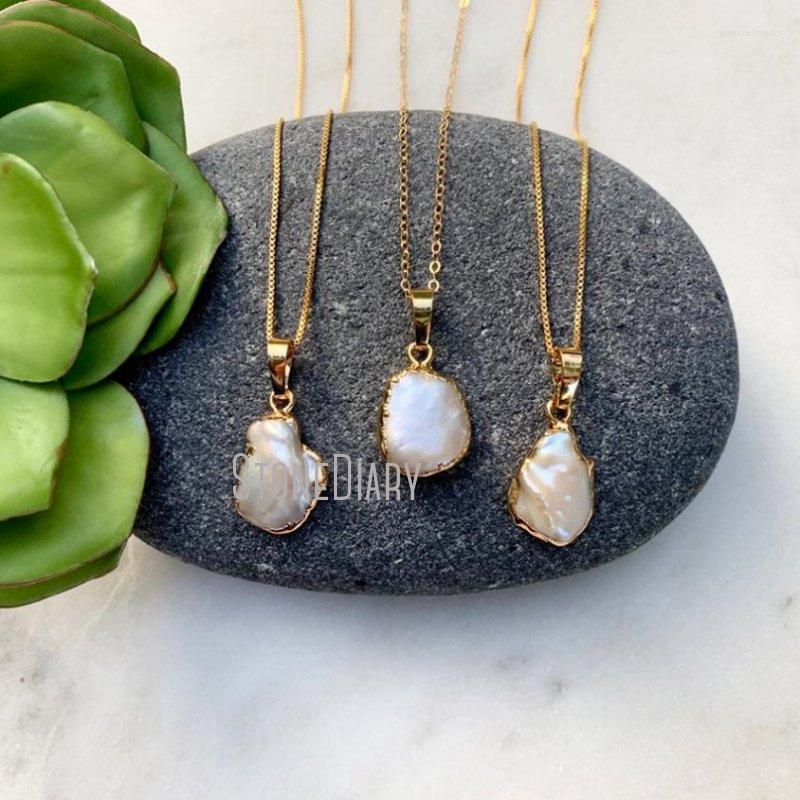 Pendant Necklaces NM36574 Gold Plated Necklace Freeform Baroque Pearl Charm Minimalist Freshwater Jewelry 18 Inches
Pendant Necklaces NM36574 Gold Plated Necklace Freeform Baroque Pearl Charm Minimalist Freshwater Jewelry 18 Inches