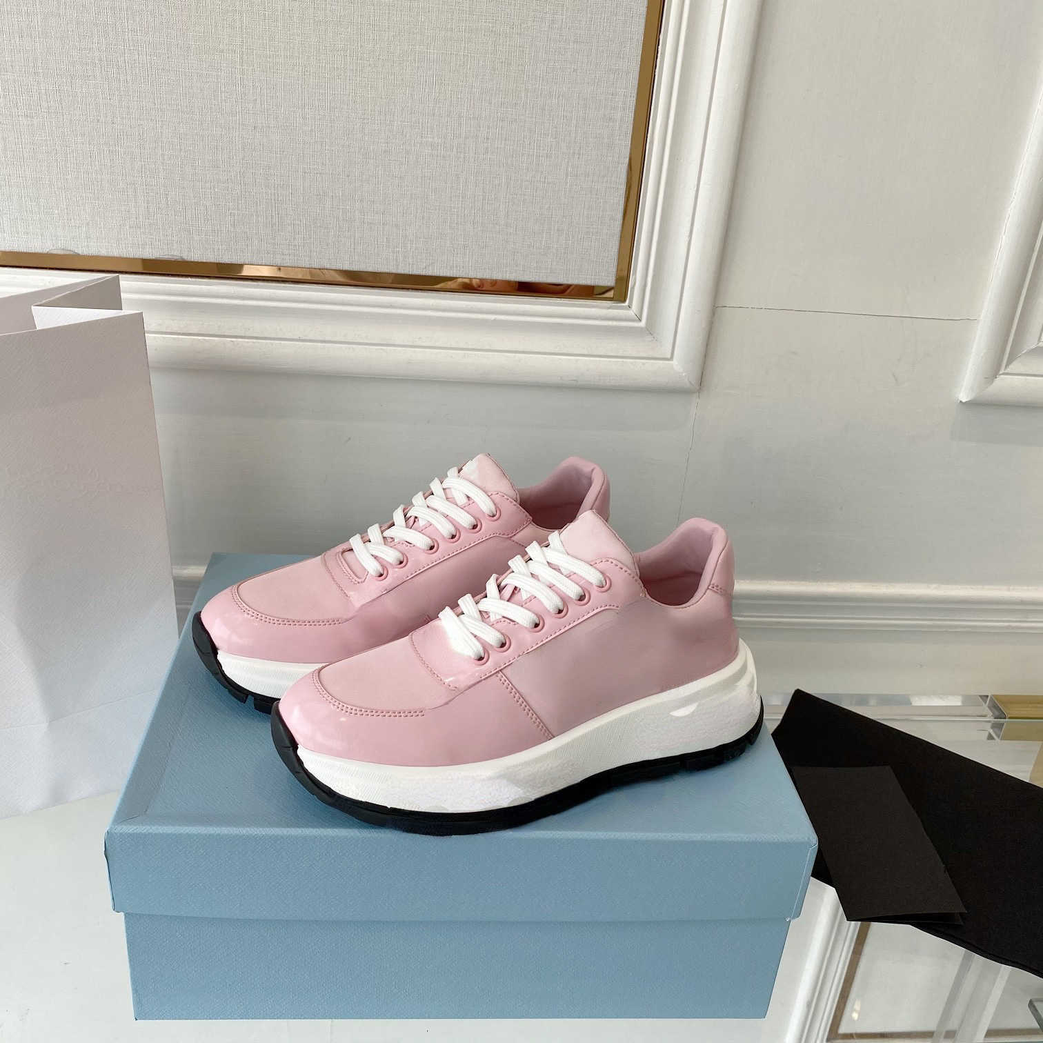 Brand Casual Shoes designer design thick soled cake sports casual shoes in the autumn of 2022 size -40, Blue
Brand Casual Shoes designer design thick soled cake sports casual shoes in the autumn of 2022 size -40, Blue