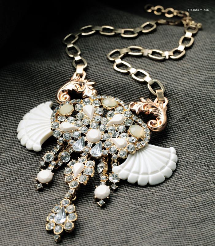 Pendant Necklaces 2022 Est Banquet Costume Jewelry Fashion Sparkling Shell-Shaped Big Collar Choker Statement Necklace For Women
Pendant Necklaces 2022 Est Banquet Costume Jewelry Fashion Sparkling Shell-Shaped Big Collar Choker Statement Necklace For Women