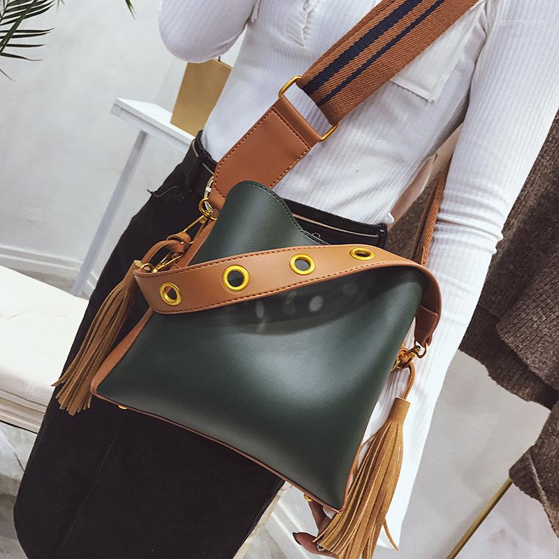 Evening Bags Ladies One Shoulder Messenger Bag Wide Handbag Casual Tassel Paneling Luxury Pu Leather Large Bucket Tote BagWallet, Green
Evening Bags Ladies One Shoulder Messenger Bag Wide Handbag Casual Tassel Paneling Luxury Pu Leather Large Bucket Tote BagWallet, Green