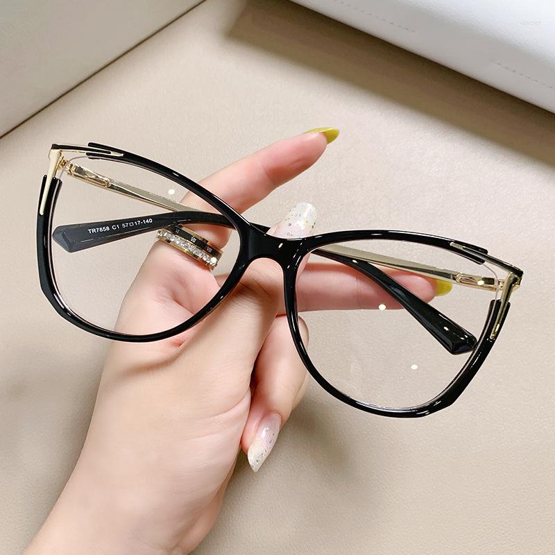 Sunglasses Fashion Luxury Transparent Computer Glasses Frame Women Men Anti Blue Light Eyewear Brand Designer Optical Spectacle Eyeglasses
Sunglasses Fashion Luxury Transparent Computer Glasses Frame Women Men Anti Blue Light Eyewear Brand Designer Optical Spectacle Eyeglasses