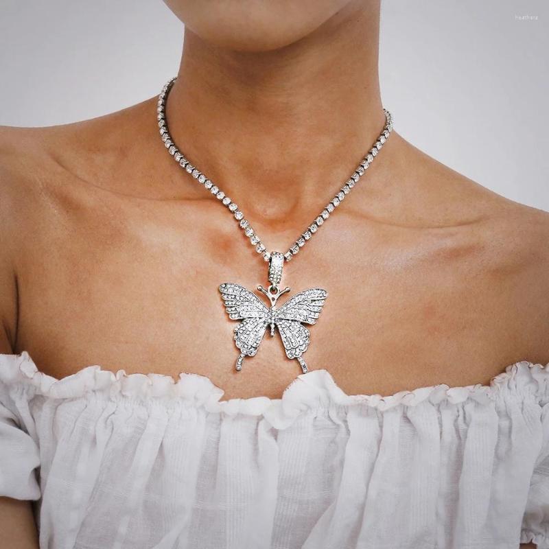 Choker Elegant Butterfly Pendant Necklace Party Jewelry For Women Bling Crystal Statment Collar Chain Valentine's Day
Choker Elegant Butterfly Pendant Necklace Party Jewelry For Women Bling Crystal Statment Collar Chain Valentine's Day