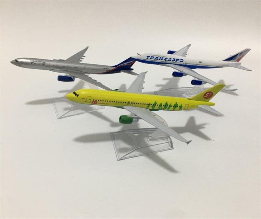 JASON TUTU Russian Airlines Siberia S7 Airplane model Aeroflot Airbus 320 aircraft Diecast Model Metal 1400 scale Plane toy 220221306041
JASON TUTU Russian Airlines Siberia S7 Airplane model Aeroflot Airbus 320 aircraft Diecast Model Metal 1400 scale Plane toy 220221306041