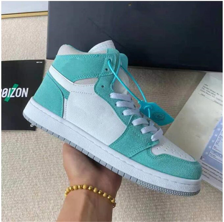 aqa1 2021 Classic Brand Skateboard Sports Shoes For Men Women High Top Lace-Up Casual Flat Shoes Outdoor Unisex Zapatos Sneakers 36-44, Green
aqa1 2021 Classic Brand Skateboard Sports Shoes For Men Women High Top Lace-Up Casual Flat Shoes Outdoor Unisex Zapatos Sneakers 36-44, Green