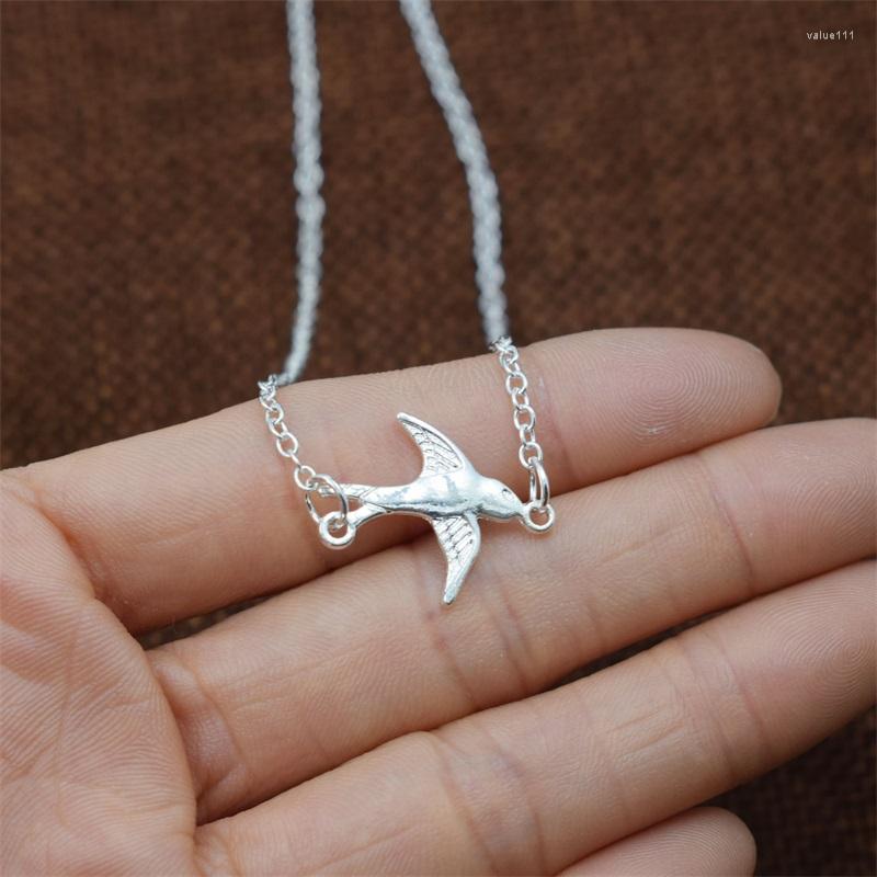 Pendant Necklaces 10pcs Fashion Swallow Choker Simple Necklace Animal Birds Clavicle Chain Jewelry
Pendant Necklaces 10pcs Fashion Swallow Choker Simple Necklace Animal Birds Clavicle Chain Jewelry