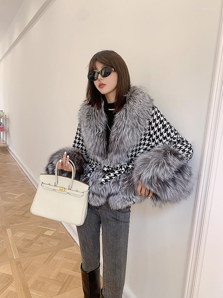 Women' Fur 2022 Autumn Plaid Tweed Short Jacket Turndown Collar Patchwork Women' Outerwear Faux Coat Female Fake, Picture shown
Women' Fur 2022 Autumn Plaid Tweed Short Jacket Turndown Collar Patchwork Women' Outerwear Faux Coat Female Fake, Picture shown