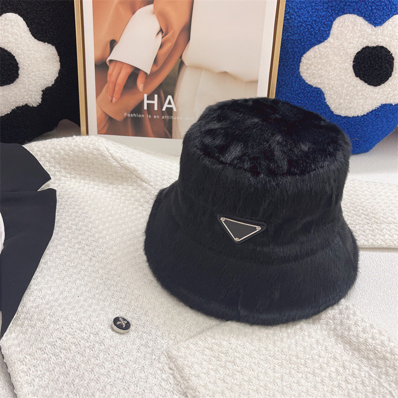 Winter Wool Warm Hat Mens Designers Hats Caps Designer Fashion Luxury Brand Sunhats Classic Letters High Quality Furry Cap 4 Colors, Black
Winter Wool Warm Hat Mens Designers Hats Caps Designer Fashion Luxury Brand Sunhats Classic Letters High Quality Furry Cap 4 Colors, Black