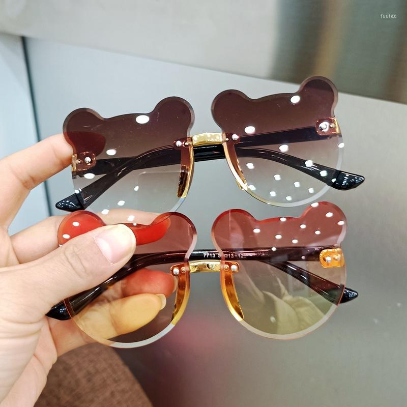 Sunglasses 2022 Trends Children's Fashion Baby Girls Boys Summer Anti-glare Radiation Cute Cartoon Bear
Sunglasses 2022 Trends Children's Fashion Baby Girls Boys Summer Anti-glare Radiation Cute Cartoon Bear