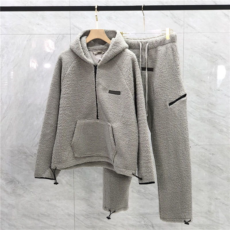 22FW USA Winter Silicone Hoodie Men Women Fleece Half Zipper Warm Hooded Pockets Sweatshirt Breathable Trousers High Street Pants Tracksuit Set, Black pants
22FW USA Winter Silicone Hoodie Men Women Fleece Half Zipper Warm Hooded Pockets Sweatshirt Breathable Trousers High Street Pants Tracksuit Set, Black pants