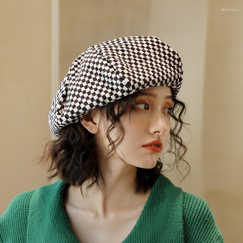 Berets 2022 Fashion Female Hat For Womens Outdoor Casual Hats Autumn Winter Checkerboard Plaid Beret Caps Lady Painter, 02
Berets 2022 Fashion Female Hat For Womens Outdoor Casual Hats Autumn Winter Checkerboard Plaid Beret Caps Lady Painter, 02