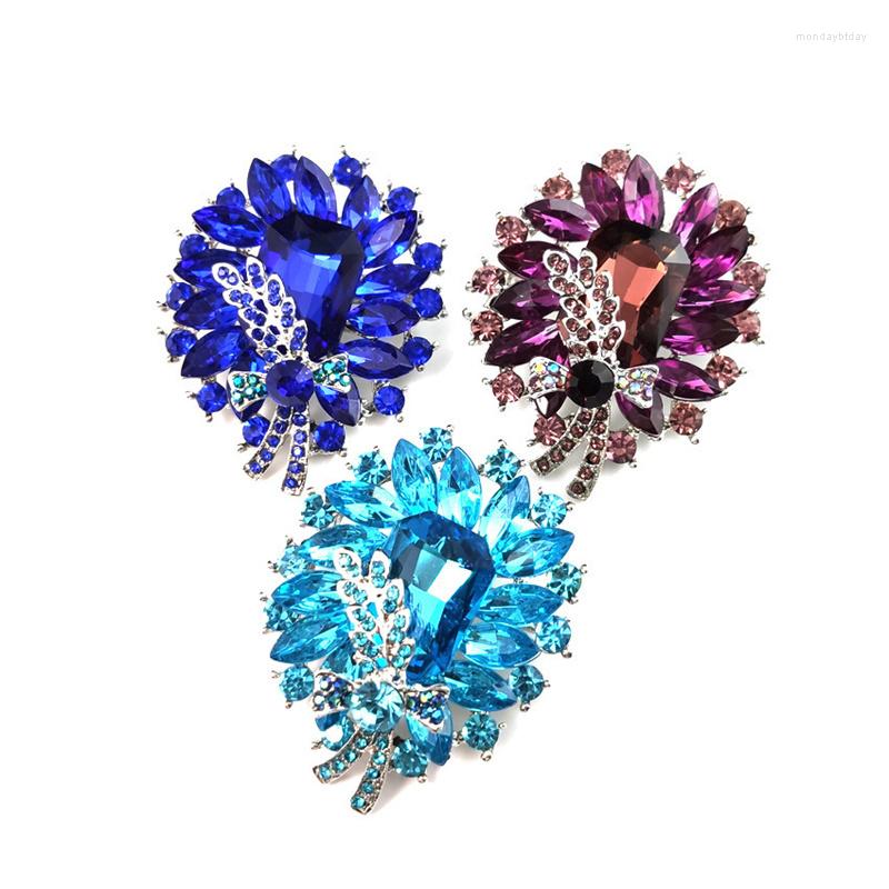 Brooches Fashion Exquisite Blue Rhinestone Glass Stone Butterfly Flower Tie Alloy Brooch Jewelry
Brooches Fashion Exquisite Blue Rhinestone Glass Stone Butterfly Flower Tie Alloy Brooch Jewelry
