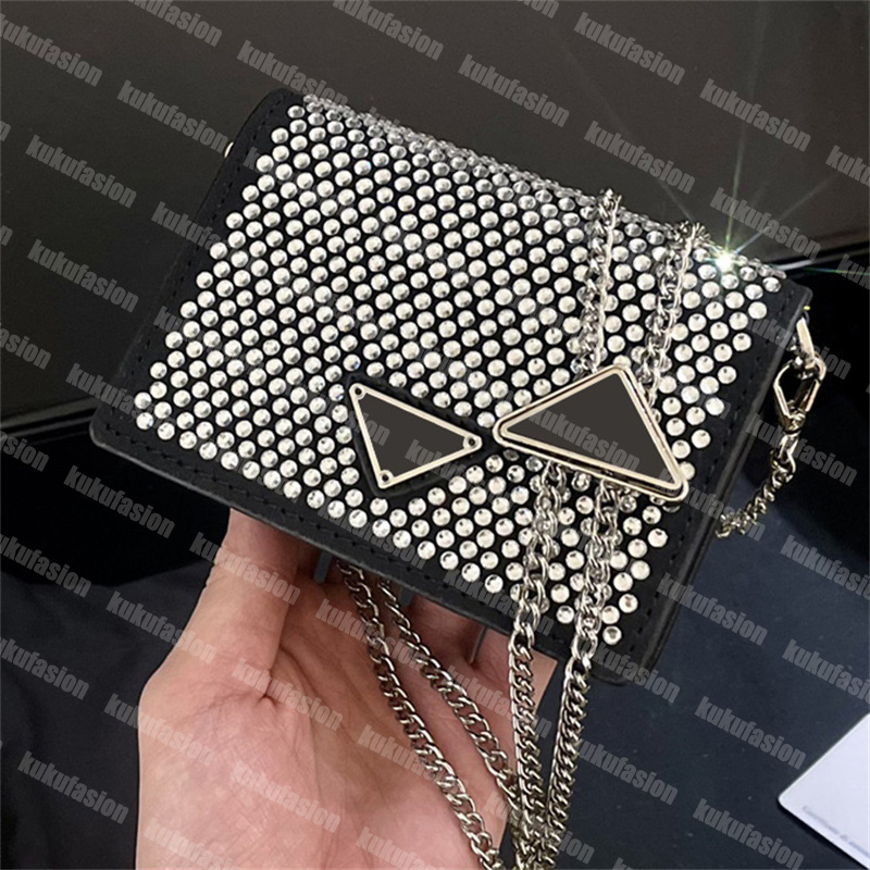 Designer Chains Crossbody Bags Rhinestone Shiny Mini Handbags Womens Twinkling Shoulder Bag Luxury Cross Body Party Clutch Purses Fannypacks, Black+box
Designer Chains Crossbody Bags Rhinestone Shiny Mini Handbags Womens Twinkling Shoulder Bag Luxury Cross Body Party Clutch Purses Fannypacks, Black+box