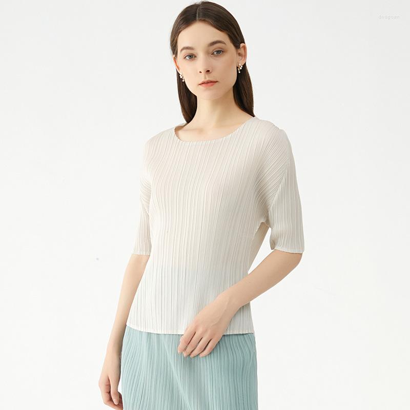 Women's T Shirts Miyake Designer Ladies Summer Korean Simple Basic Solid Color Round Neck T-shirt Slim Bottoming Shirt Short-sleeved Top, Picture color
Women's T Shirts Miyake Designer Ladies Summer Korean Simple Basic Solid Color Round Neck T-shirt Slim Bottoming Shirt Short-sleeved Top, Picture color