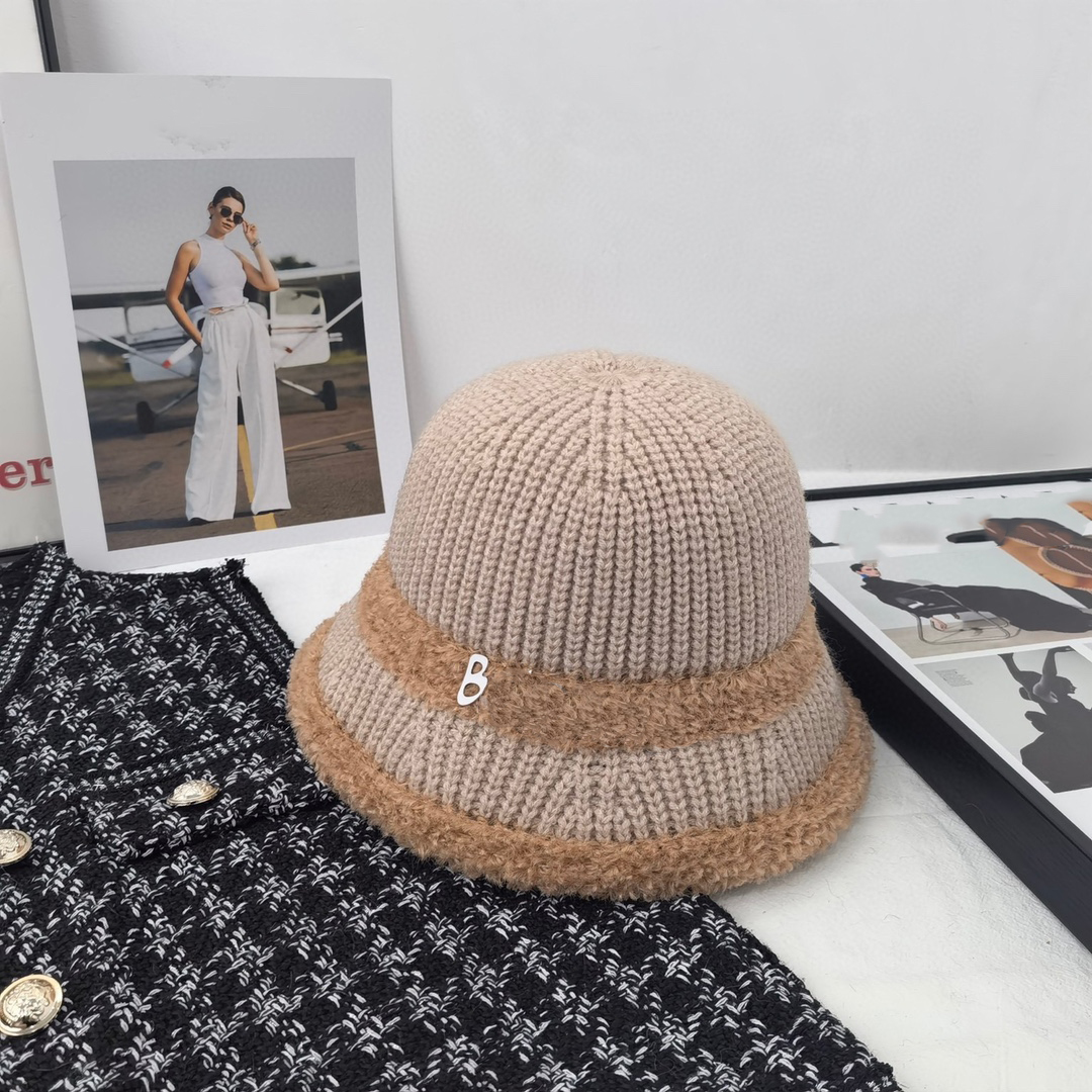 Designers Bucket hat Luxury knitting cap for Woman fisherman buckets hats Warm winter Comfortable touch casual and versatile Cute and young Social travel nice, Coffee
Designers Bucket hat Luxury knitting cap for Woman fisherman buckets hats Warm winter Comfortable touch casual and versatile Cute and young Social travel nice, Coffee