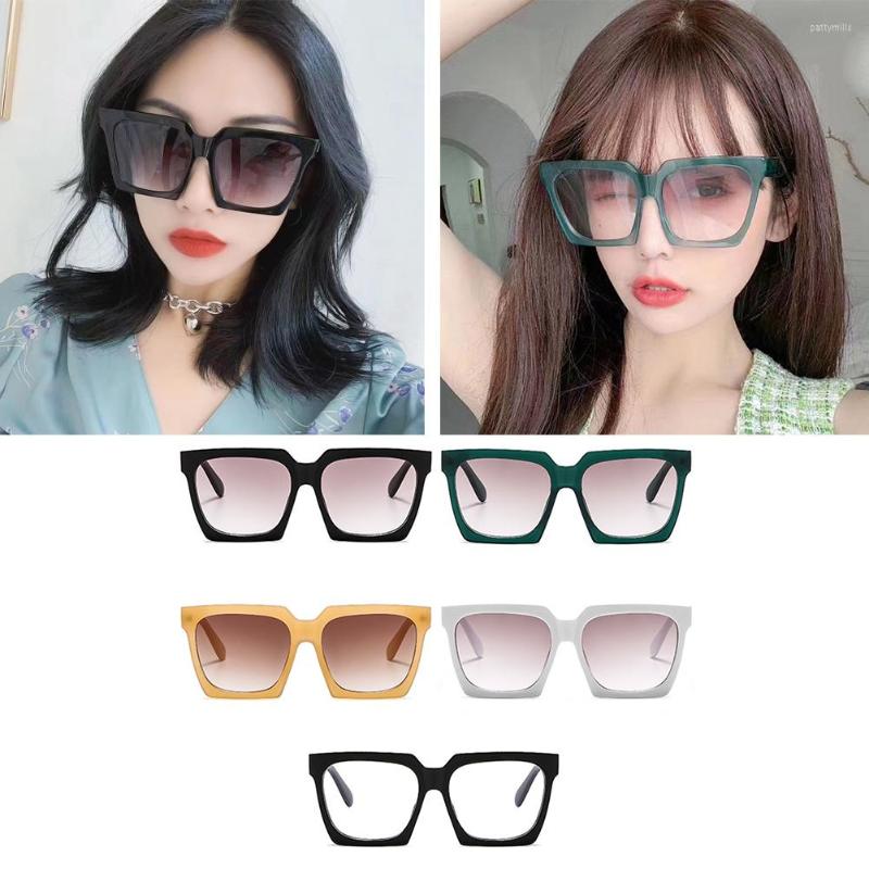 Sunglasses Clear Green Summer Women's Fashion Square Jelly Color Colorful Shades For Women Elegant Eyewear
Sunglasses Clear Green Summer Women's Fashion Square Jelly Color Colorful Shades For Women Elegant Eyewear