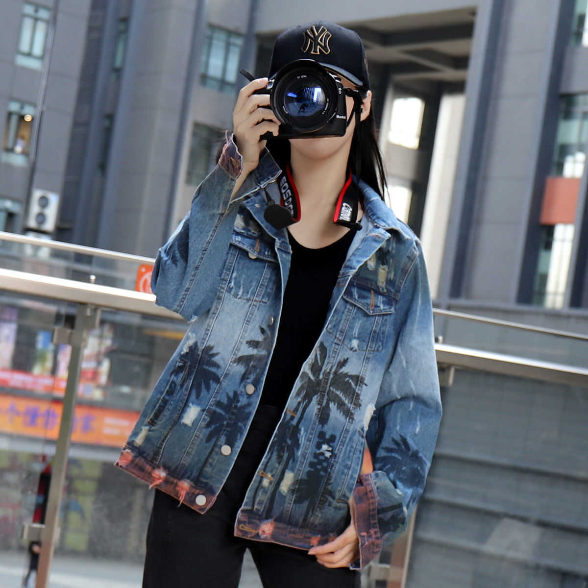 Men Designer Coats Amri Fashion Jackets Brand Denim Coat and Stars Same Coconut Print Broken Hole Loose Jacket Casual Fit Celebirity Cowboy, Blue
Men Designer Coats Amri Fashion Jackets Brand Denim Coat and Stars Same Coconut Print Broken Hole Loose Jacket Casual Fit Celebirity Cowboy, Blue