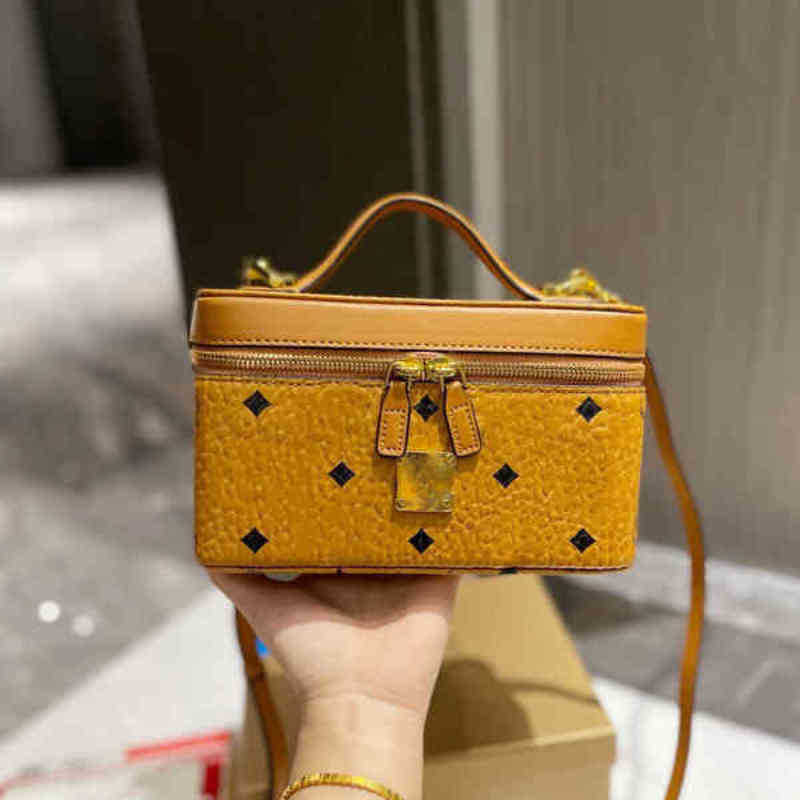 Shoulder Bags Cosmetic Bucket Tote Women Handbag Vintage Brown Leather Luxury Designer Crossbody Female Purses 221114
Shoulder Bags Cosmetic Bucket Tote Women Handbag Vintage Brown Leather Luxury Designer Crossbody Female Purses 221114