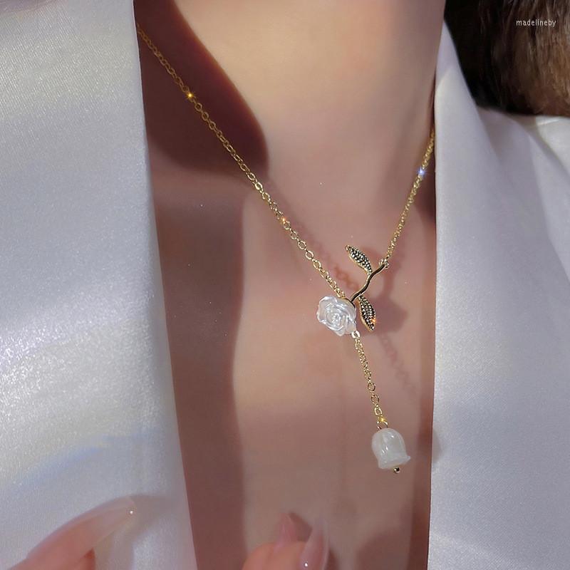 Chains Fashion French Rose Necklaces For Women Gentle Water Drop Pendant Necklace Clavicle Chain Light Luxury Ladies Accessories
Chains Fashion French Rose Necklaces For Women Gentle Water Drop Pendant Necklace Clavicle Chain Light Luxury Ladies Accessories