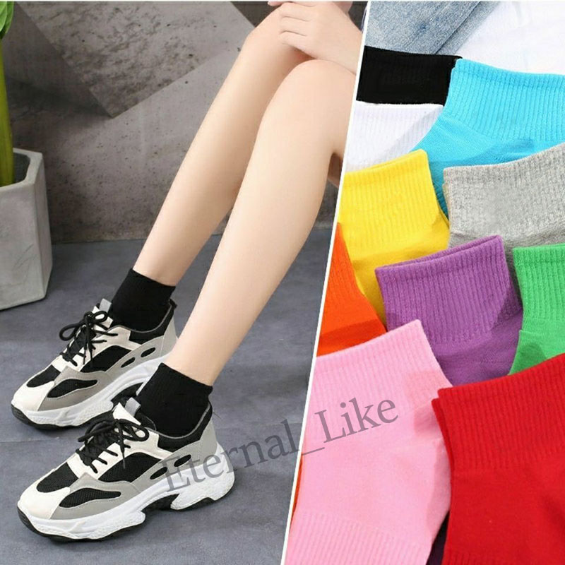 Black White Socks Tide Brand Teenager Long Socks Letter Embroidery Athletes Leg Warmers Stripe Sock free size, Color 1
Black White Socks Tide Brand Teenager Long Socks Letter Embroidery Athletes Leg Warmers Stripe Sock free size, Color 1