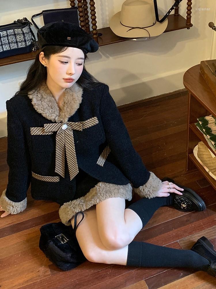 Women's Fur French Vintage Faux Lamb Coat Two Pieces Set With Skirt Women Fashion Retro Wool Collar High Waist Wrap Hip, Coat with skirt set
Women's Fur French Vintage Faux Lamb Coat Two Pieces Set With Skirt Women Fashion Retro Wool Collar High Waist Wrap Hip, Coat with skirt set