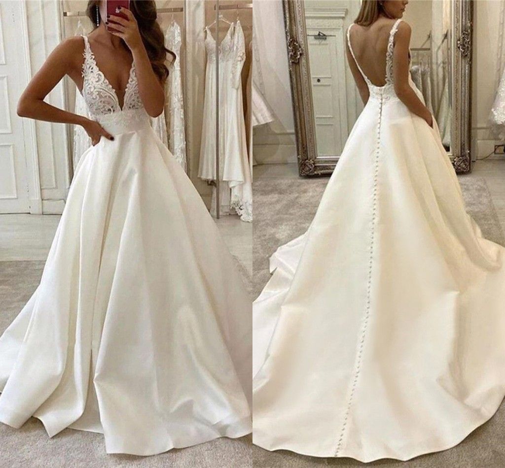 2023 Sexy Backless Wedding Dresses Bridal Gown V Neck Lace Applique Satin Covered Buttons Designer Sweep Train A Line Custom Made Plus Size vestido de novia, Red & white
2023 Sexy Backless Wedding Dresses Bridal Gown V Neck Lace Applique Satin Covered Buttons Designer Sweep Train A Line Custom Made Plus Size vestido de novia, Red & white