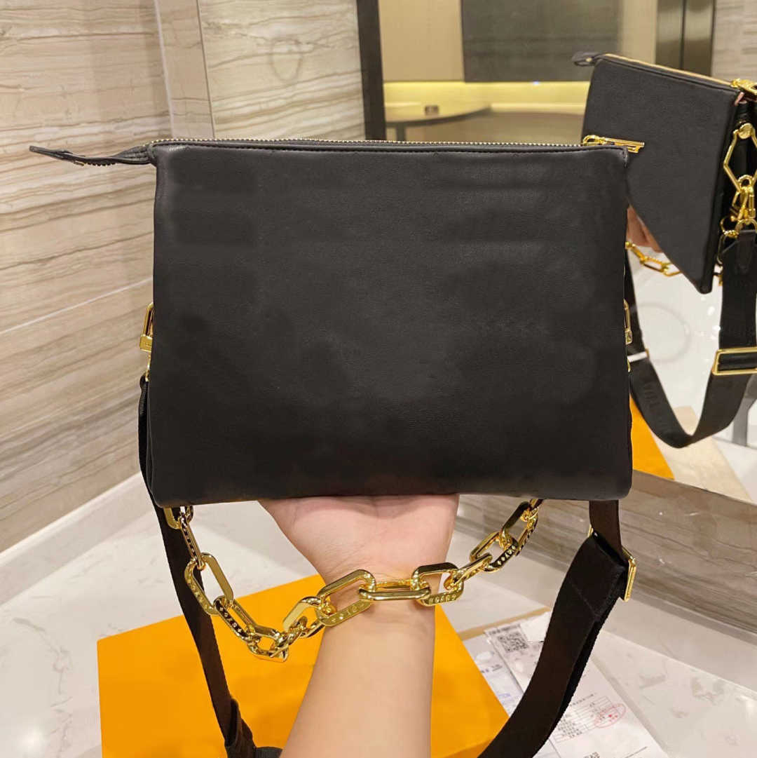 Briefcases Totes Designer Bags Crossbody Tote bag Cross Body Shoulder bags high-quality Genuine Leather Handbags Gold chain Fashion brand 2 Different, Pink
Briefcases Totes Designer Bags Crossbody Tote bag Cross Body Shoulder bags high-quality Genuine Leather Handbags Gold chain Fashion brand 2 Different, Pink