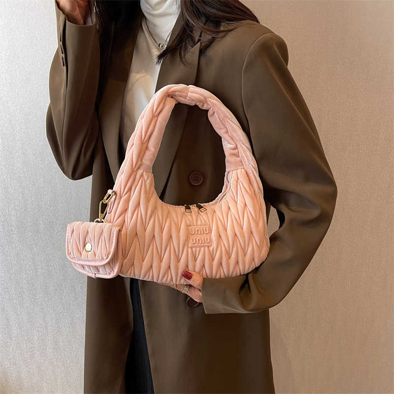 Shoulder Bags Designer Fashion MM Handbags Wrist Temperament Goddess Handbag 2022 Autumn New Versatile Underarm Texture One Women's OVTS Young Chic Sa, Pink
Shoulder Bags Designer Fashion MM Handbags Wrist Temperament Goddess Handbag 2022 Autumn New Versatile Underarm Texture One Women's OVTS Young Chic Sa, Pink