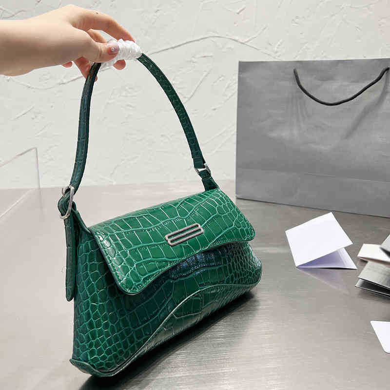 Evening bags designer women Handbags Famous designer Clutches Crossbody Purses Ladies women Clutch Party Fashion Shoulder Bag 221114, Balen053101
Evening bags designer women Handbags Famous designer Clutches Crossbody Purses Ladies women Clutch Party Fashion Shoulder Bag 221114, Balen053101