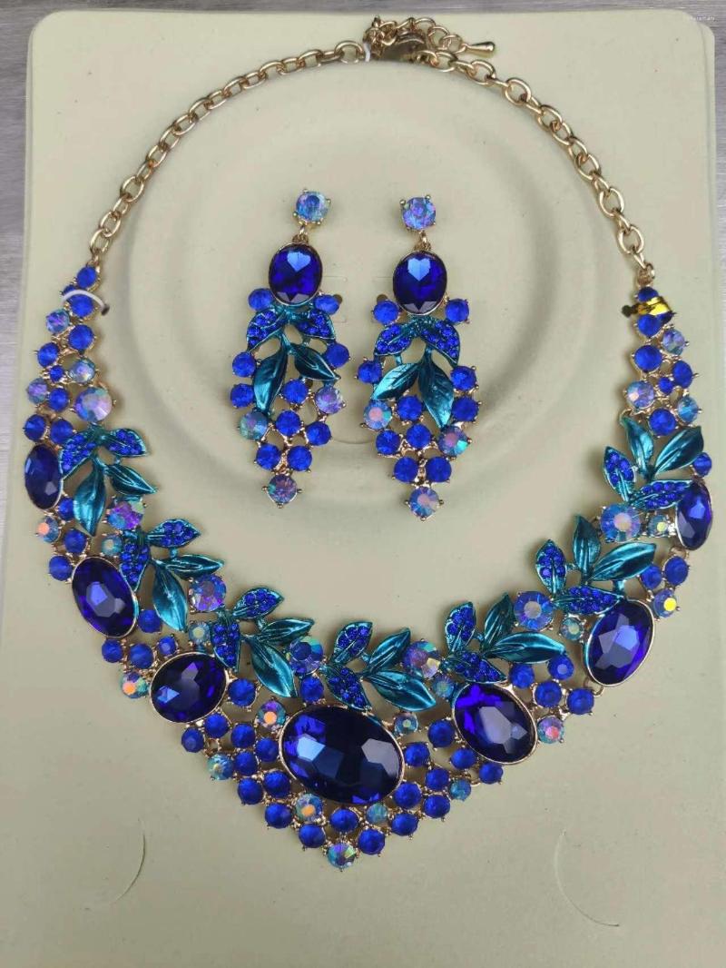 Necklace Earrings Set Blue Oval Crystal Rhinestone Leaf Shape African Wedding Jewelry 6 Colors WC011, Picture shown
Necklace Earrings Set Blue Oval Crystal Rhinestone Leaf Shape African Wedding Jewelry 6 Colors WC011, Picture shown