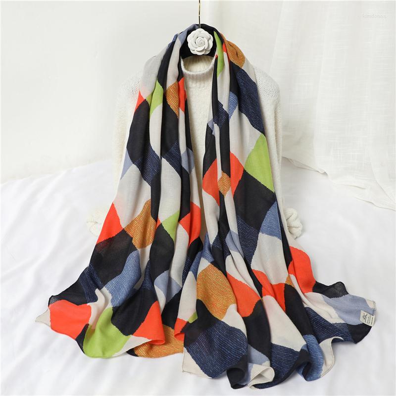 Scarves Plaid Cotton Scarf Hijab Women Print Soft Autumn Spring Warm Shawl Bandana Muslim Headband Foulard 2022
Scarves Plaid Cotton Scarf Hijab Women Print Soft Autumn Spring Warm Shawl Bandana Muslim Headband Foulard 2022