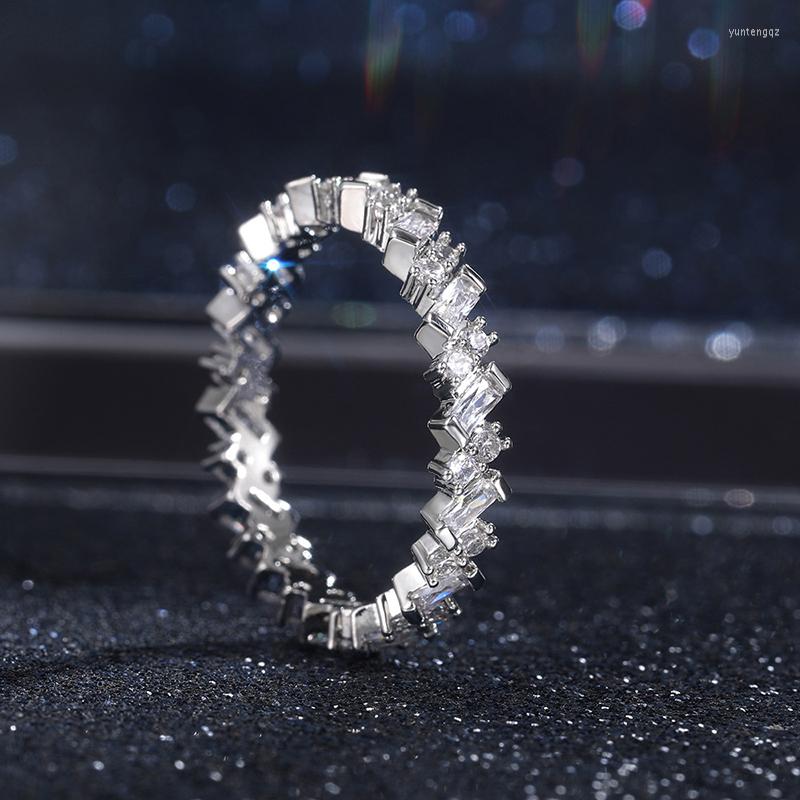 Wedding Rings Simple Creative Full Circle Surround Brilliant CZ Stone For Women Engagement Band Fashion Jewelry Delicate Ring
Wedding Rings Simple Creative Full Circle Surround Brilliant CZ Stone For Women Engagement Band Fashion Jewelry Delicate Ring