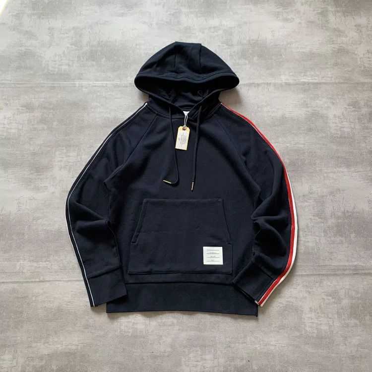 Casual Luxury Hoody Thoms Brownn stylist Hoodies Men Women Designer Sweater Tb Home Splicing Pullover High Quality Sweatshirts, Navy
Casual Luxury Hoody Thoms Brownn stylist Hoodies Men Women Designer Sweater Tb Home Splicing Pullover High Quality Sweatshirts, Navy