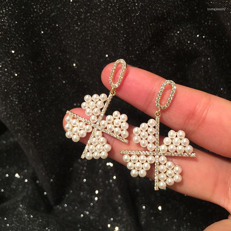 Dangle Earrings Korean Fashion Earring S925 Silver Aesthetic Zircon Cross With Pearl Ornament Pendant Aros For Charm Lady Luxury Jewelry
Dangle Earrings Korean Fashion Earring S925 Silver Aesthetic Zircon Cross With Pearl Ornament Pendant Aros For Charm Lady Luxury Jewelry