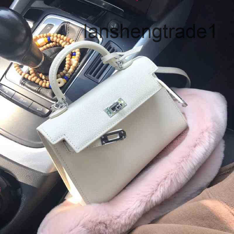 Designer Luxurys High Quality Bag Hemes Cowhide Berkin For Womens Handmade Wallet Fashion Letters H Togo Handbags Kely Purse Leather Black 25 35 The Totes Bags 1XOP, 20 inch white gold button
Designer Luxurys High Quality Bag Hemes Cowhide Berkin For Womens Handmade Wallet Fashion Letters H Togo Handbags Kely Purse Leather Black 25 35 The Totes Bags 1XOP, 20 inch white gold button