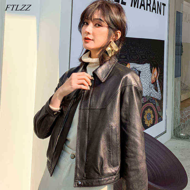 Ftlzz 2022 Spring New Women Leather Jacket Lapel Zipper Short Pu Jacket Lady Slim Black Long Sleeves Biker Jacket J220727
Ftlzz 2022 Spring New Women Leather Jacket Lapel Zipper Short Pu Jacket Lady Slim Black Long Sleeves Biker Jacket J220727