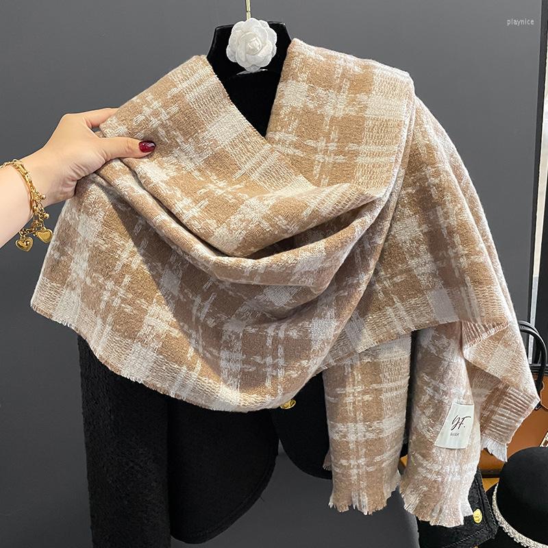 Scarves 2022 Winter Cashmere Shawl Ladies Fashion Plaid Print Korean Outdoor Warm Pashmina Scarf Women Thickened Wraps Luxury Design
Scarves 2022 Winter Cashmere Shawl Ladies Fashion Plaid Print Korean Outdoor Warm Pashmina Scarf Women Thickened Wraps Luxury Design