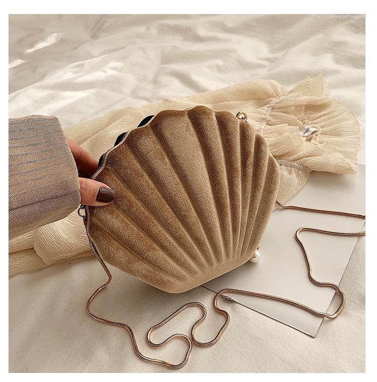 Evening Bags 2022 Women Chain Bag Shell Shape Shoulder Winter Velour Crossbody Fashion Handbag, White
Evening Bags 2022 Women Chain Bag Shell Shape Shoulder Winter Velour Crossbody Fashion Handbag, White