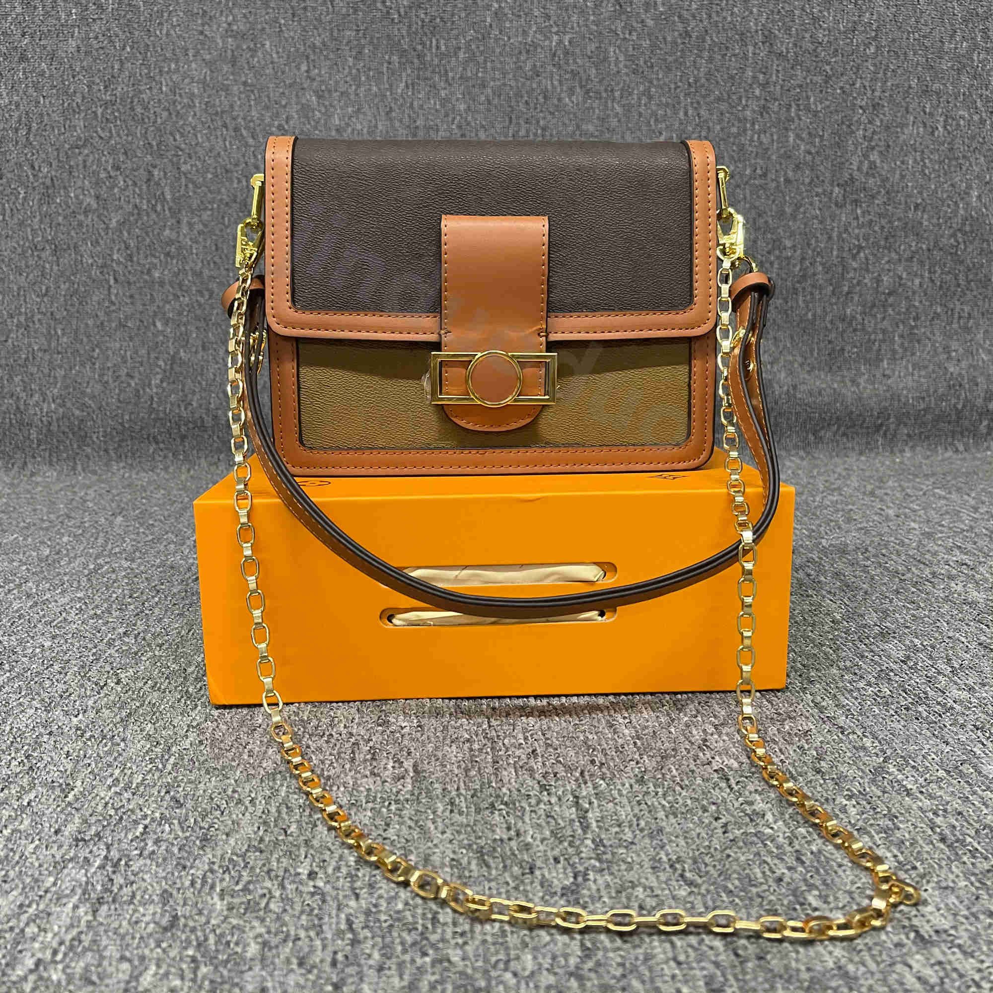 Lvity 2022 High Quality Luxurys Designers Shoulder Bag DAUPHINE mini handbags crossbody women mens Designer Totes Messenger Bags Wallet Purses, Blue
Lvity 2022 High Quality Luxurys Designers Shoulder Bag DAUPHINE mini handbags crossbody women mens Designer Totes Messenger Bags Wallet Purses, Blue