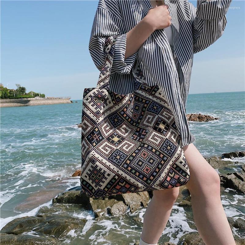 Evening Bags Vintage Fashion Women Plaid Printing Canvas Shoulder Shopping Bag Casual Retro Ladies Large Capacity Tote Handba 2022
Evening Bags Vintage Fashion Women Plaid Printing Canvas Shoulder Shopping Bag Casual Retro Ladies Large Capacity Tote Handba 2022