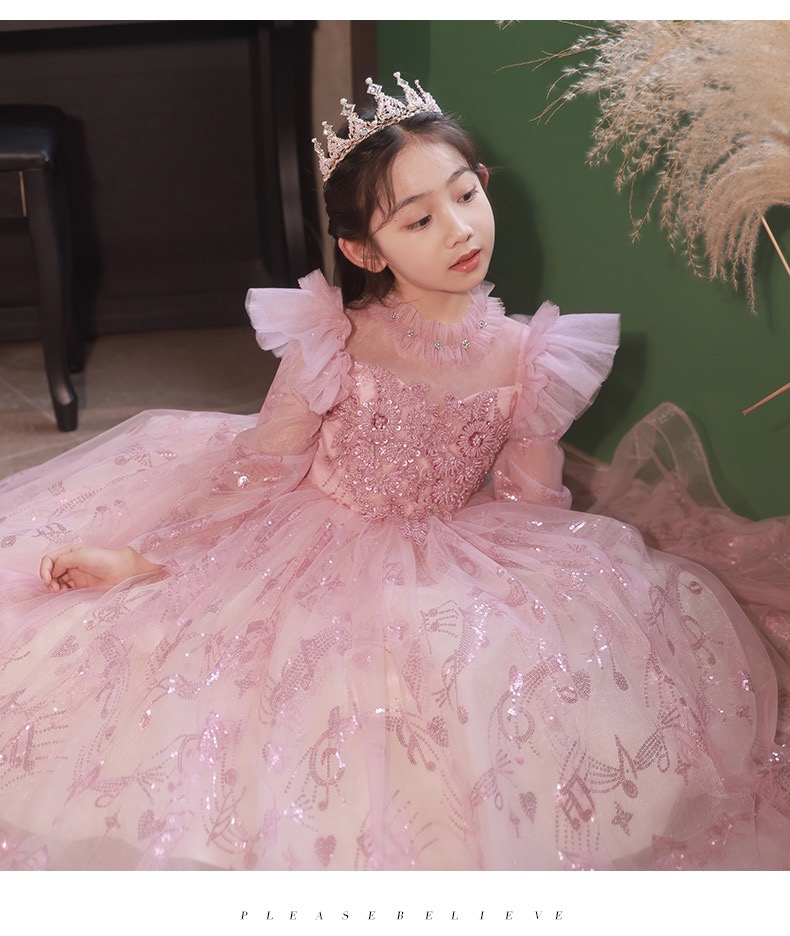 Long Sleeves Wer Girls Dresses With Lace Appliques Beads Bow Sheer Necke Girl Pageant Sexy Back Birthday Kids Communion Dress 403 6660311