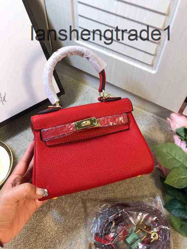 Designer Luxurys High Quality Bag Hemes Cowhide Berkin For Womens Handmade Wallet Fashion Letters H Togo Handbags Kely Purse Leather Black 25 35 The Totes Bags DGH7
Designer Luxurys High Quality Bag Hemes Cowhide Berkin For Womens Handmade Wallet Fashion Letters H Togo Handbags Kely Purse Leather Black 25 35 The Totes Bags DGH7
