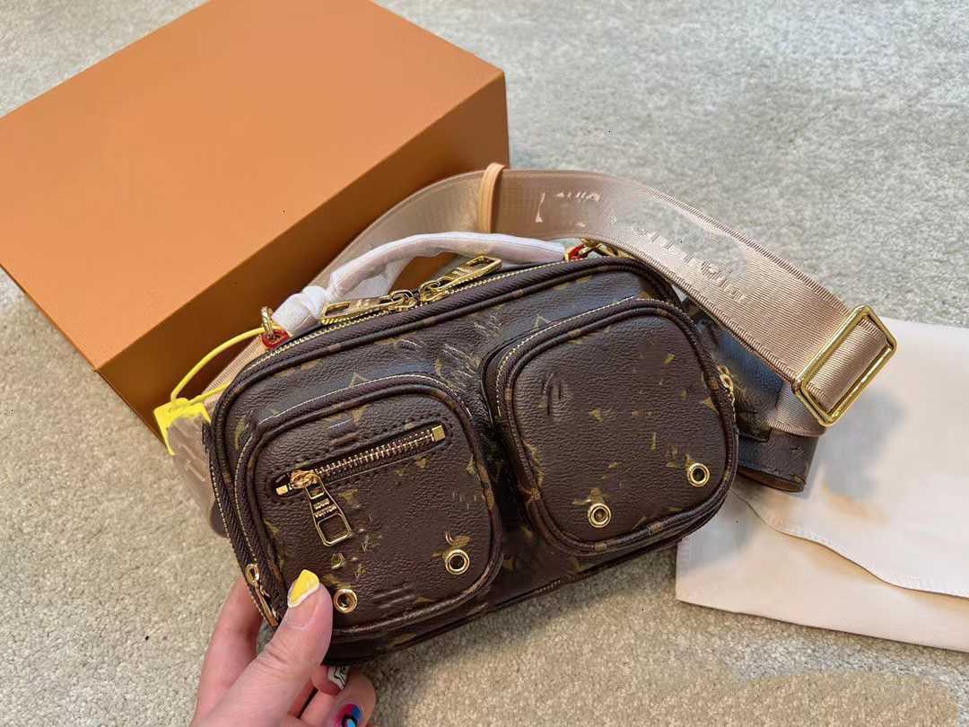 1V camera bags shoulder s designer handbags crossbody fashion quilted leather Designer Toiletry Bag Toiletries Pouch, Brown
1V camera bags shoulder s designer handbags crossbody fashion quilted leather Designer Toiletry Bag Toiletries Pouch, Brown